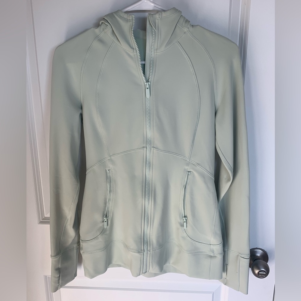 Lululemon Day Maker Full Zip Hoodie. “Springtime” color. Size 6